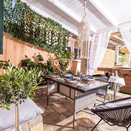 A Flower House * Mantouki